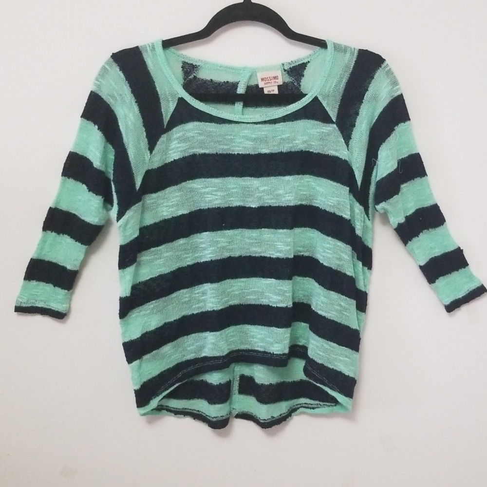 2/$16💎Mossimo High-low Sweater